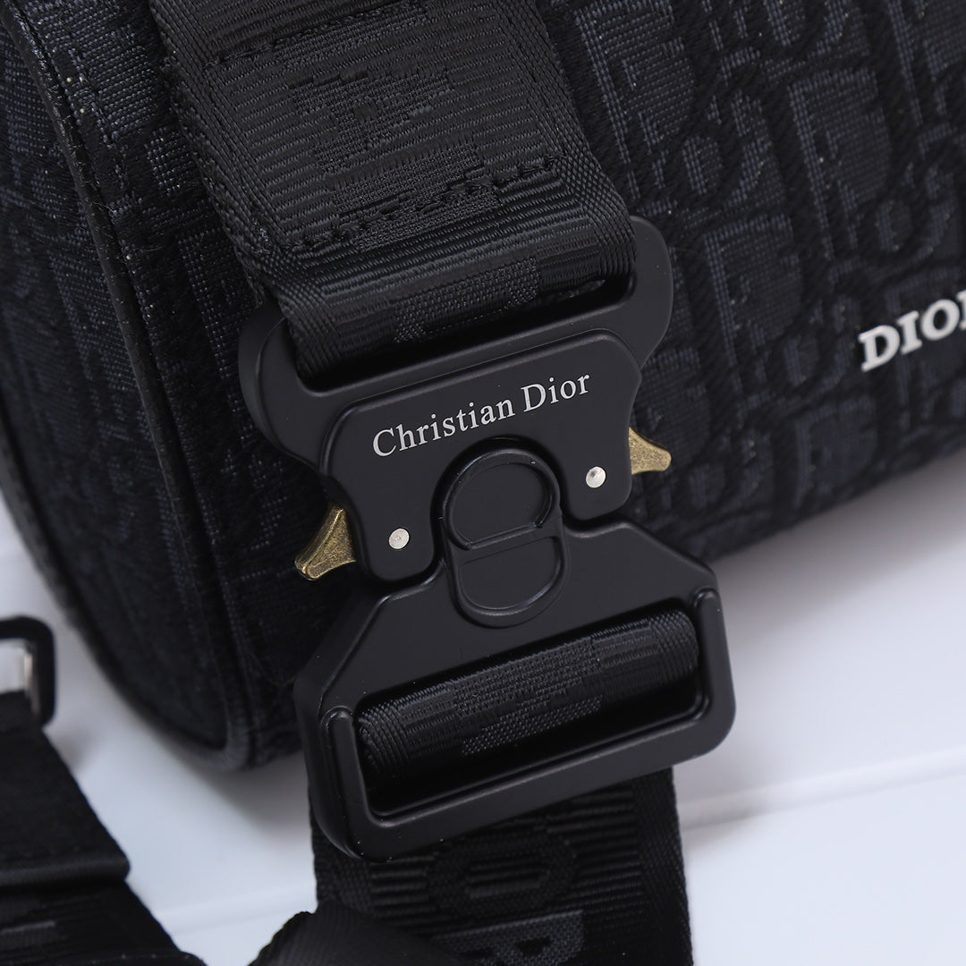 Bags- Elite Carryalls Luxury Designer Leather Handbag