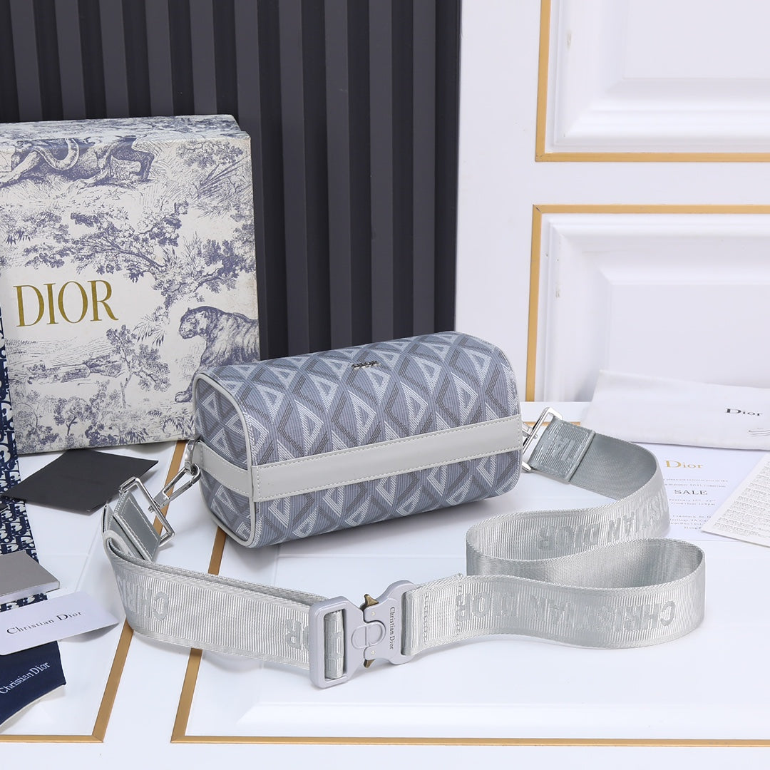 Bags- Elite Carryalls Elegant Everyday Designer Handbag