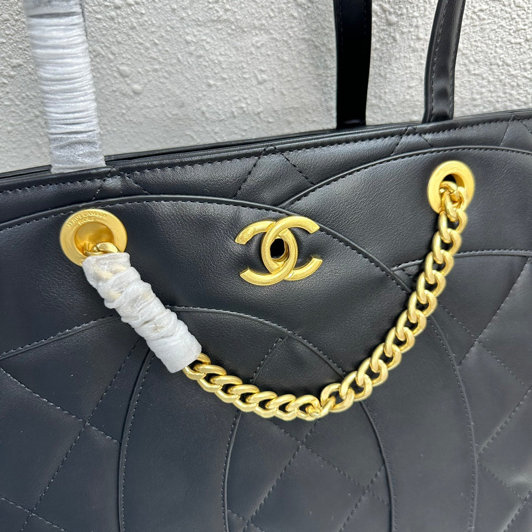 Bags- Elite Carryalls Premium Designer Shoulder Bag