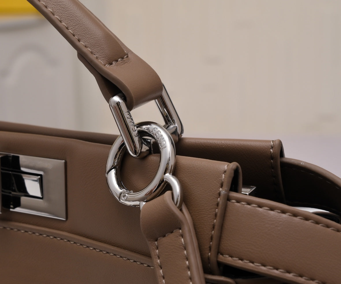 Bags- Elite Carryalls Luxury Designer Leather Handbag