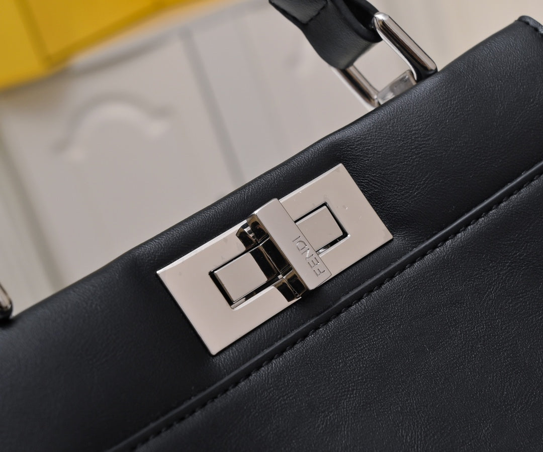 Bags- Elite Carryalls Luxury Designer Leather Handbag