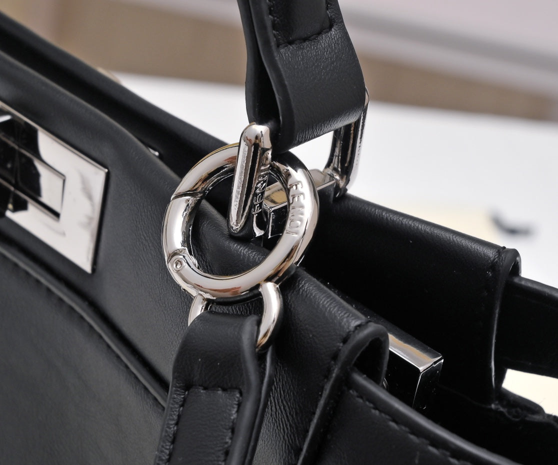 Bags- Elite Carryalls Luxury Designer Leather Handbag
