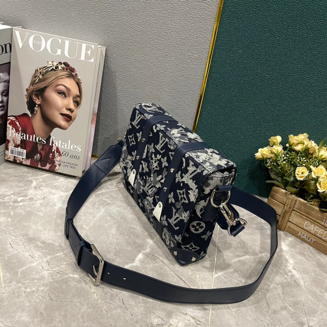 Bags- Elite Carryalls Elegant Everyday Designer Handbag