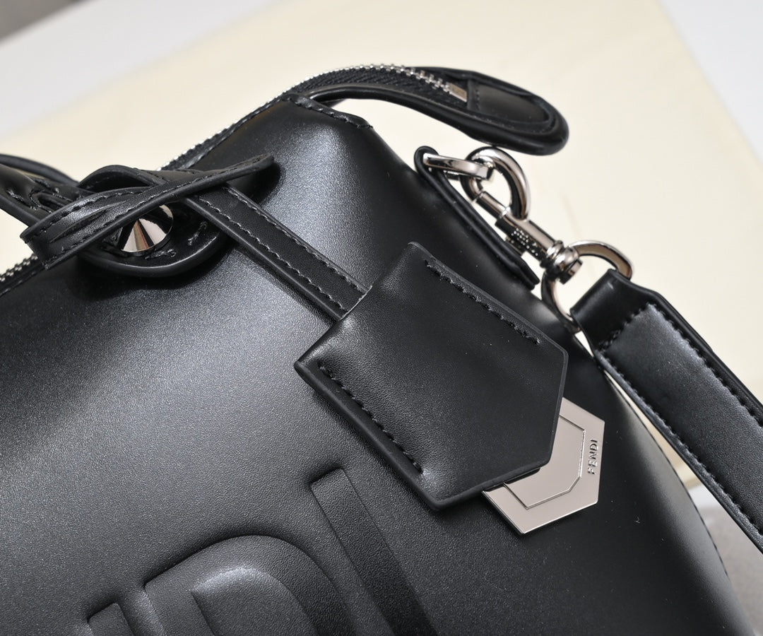 Bags- Elite Carryalls Premium Designer Shoulder Bag