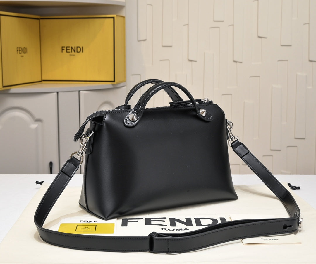 Bags- Elite Carryalls Premium Designer Shoulder Bag