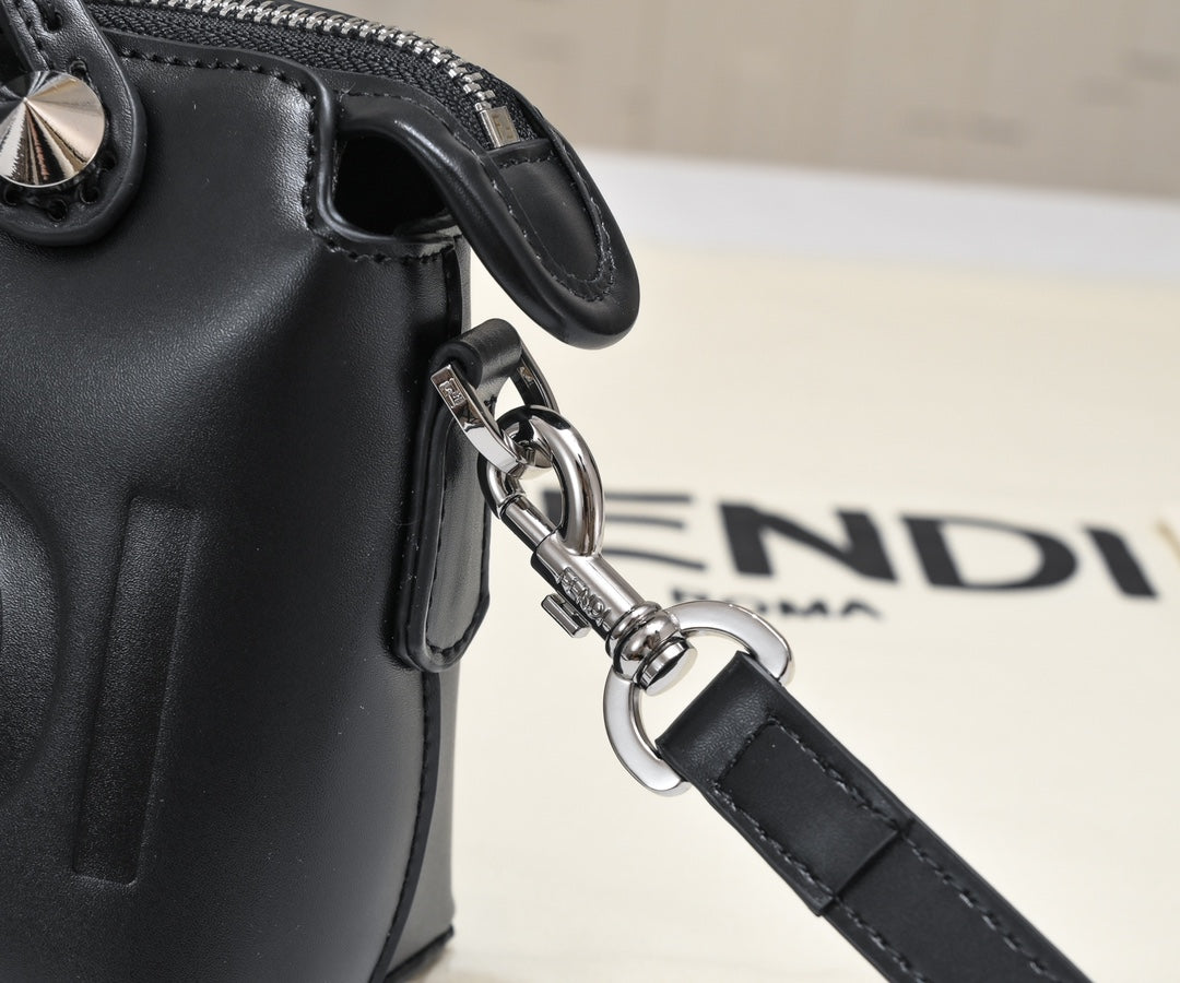 Bags- Elite Carryalls Premium Designer Shoulder Bag