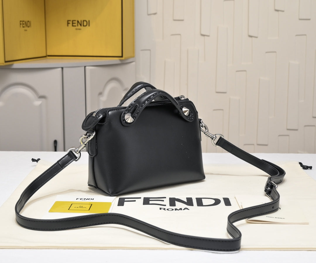 Bags- Elite Carryalls Premium Designer Shoulder Bag