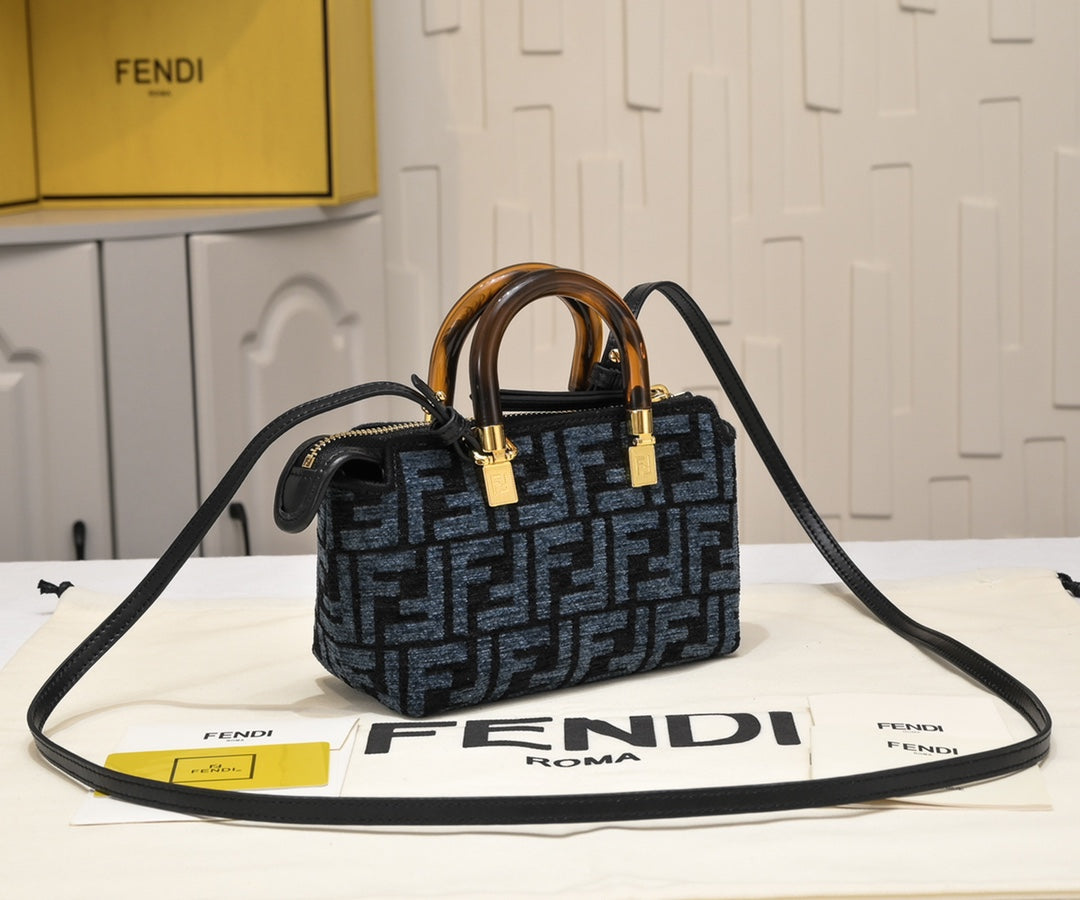 Bags- Elite Carryalls Elegant Everyday Designer Handbag