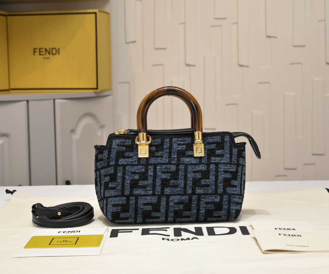 Bags- Elite Carryalls Elegant Everyday Designer Handbag