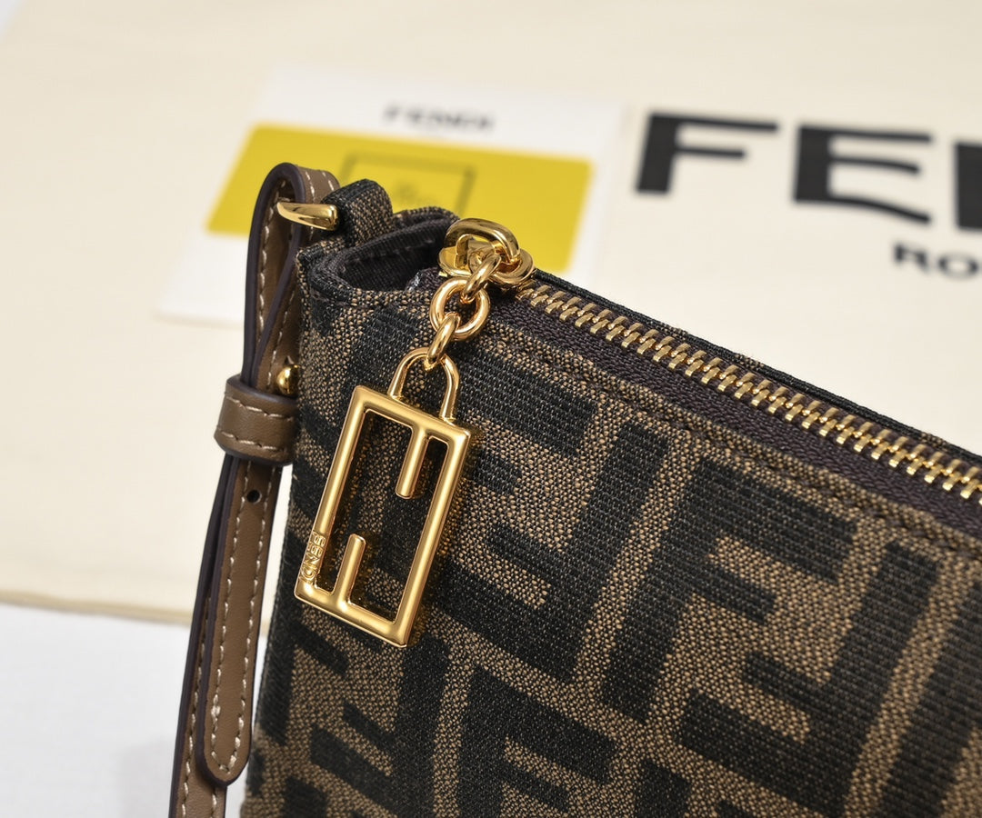Bags- Elite Carryalls Elegant Everyday Designer Handbag