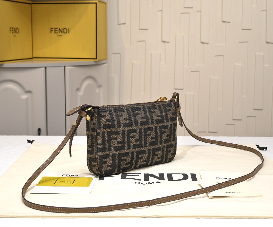 Bags- Elite Carryalls Elegant Everyday Designer Handbag