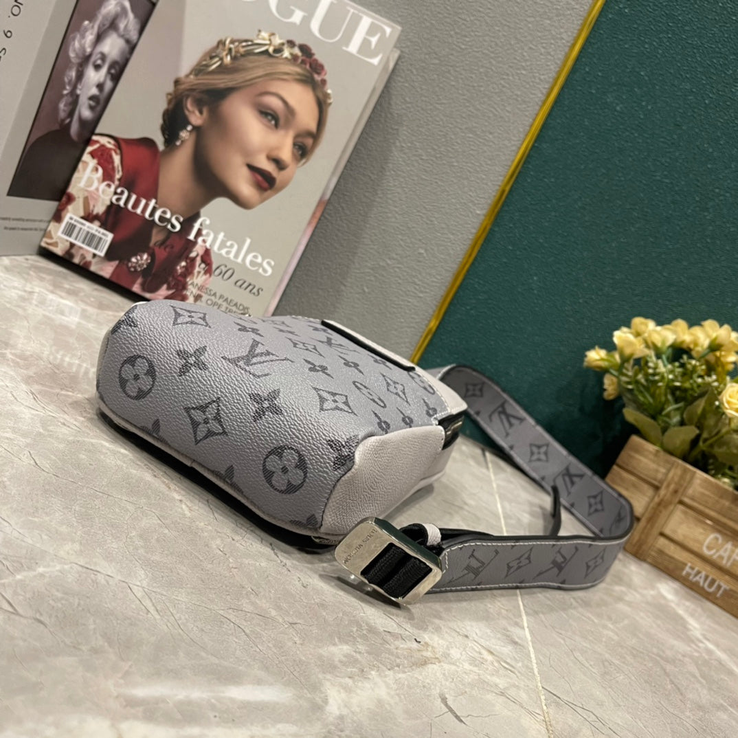 Bags- Elite Carryalls Elegant Everyday Designer Handbag