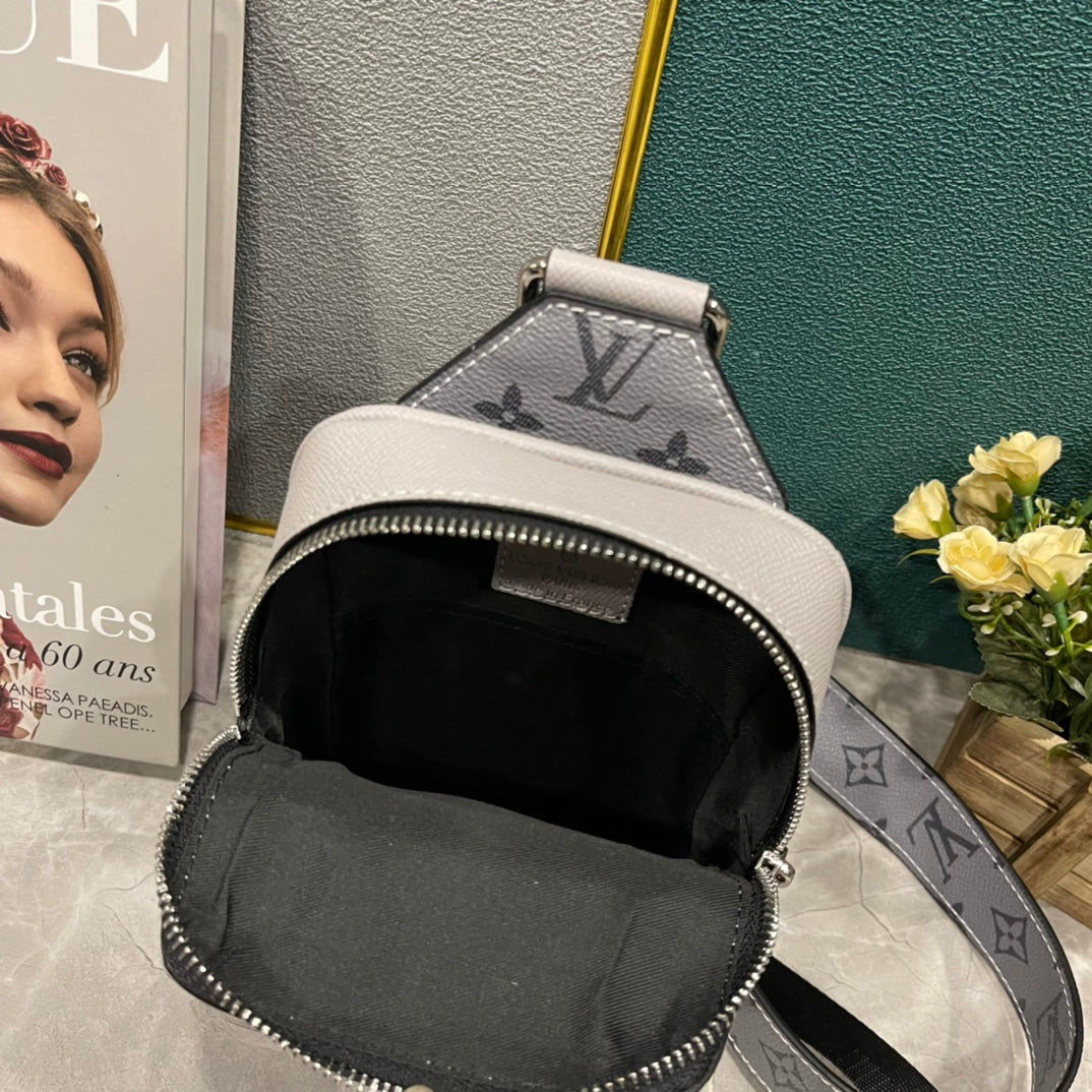 Bags- Elite Carryalls Elegant Everyday Designer Handbag