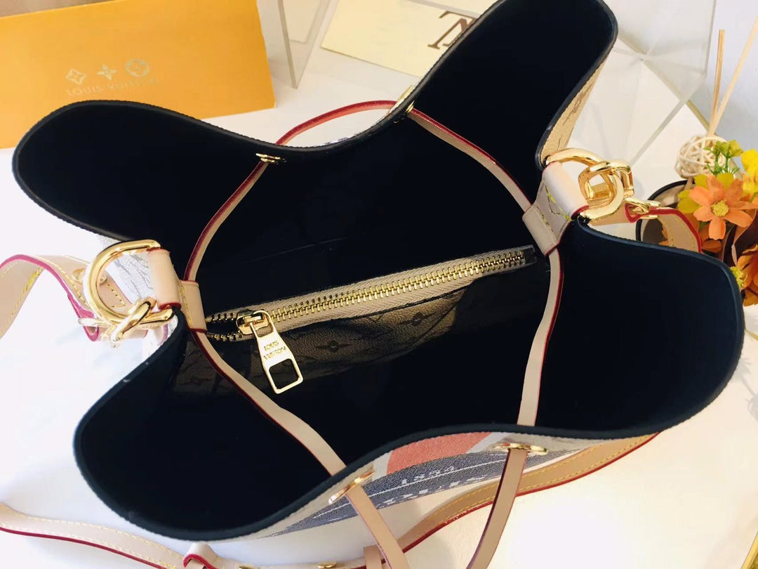 Bags- Elite Carryalls Luxury Designer Leather Handbag