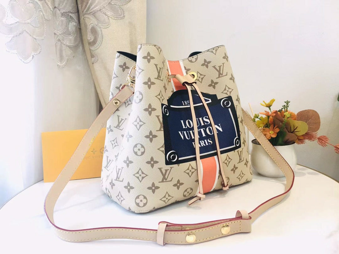 Bags- Elite Carryalls Luxury Designer Leather Handbag