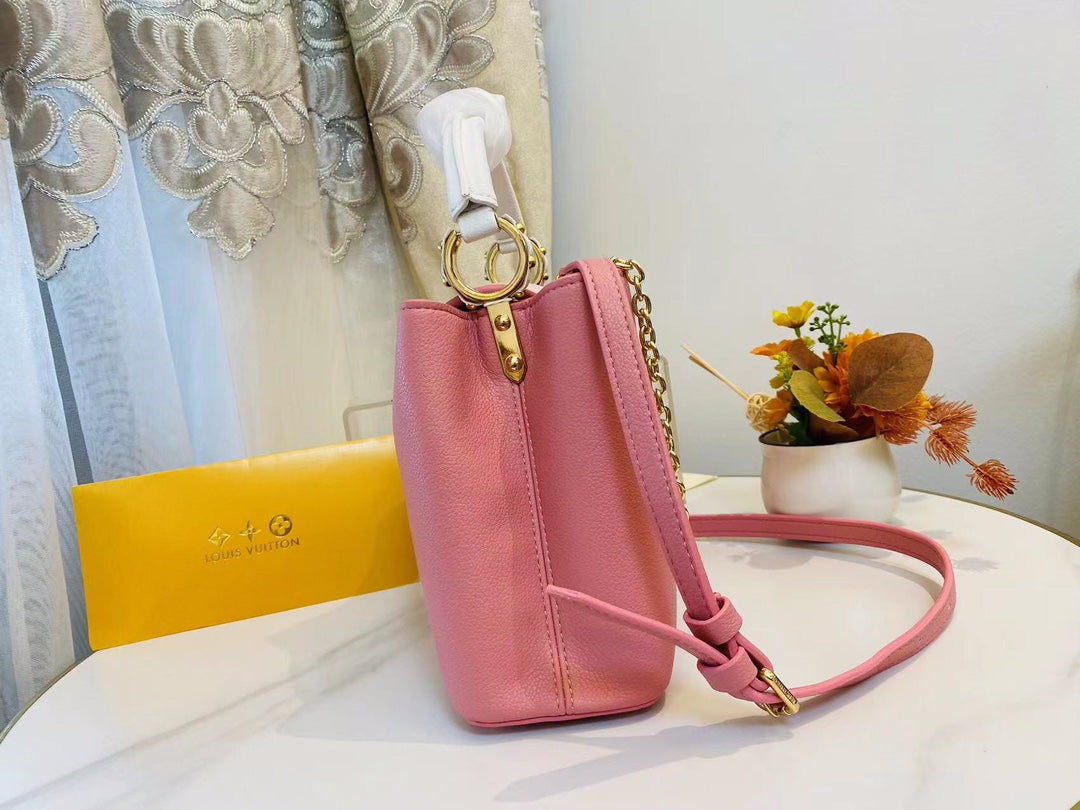 Bags- Elite Carryalls Luxury Designer Leather Handbag