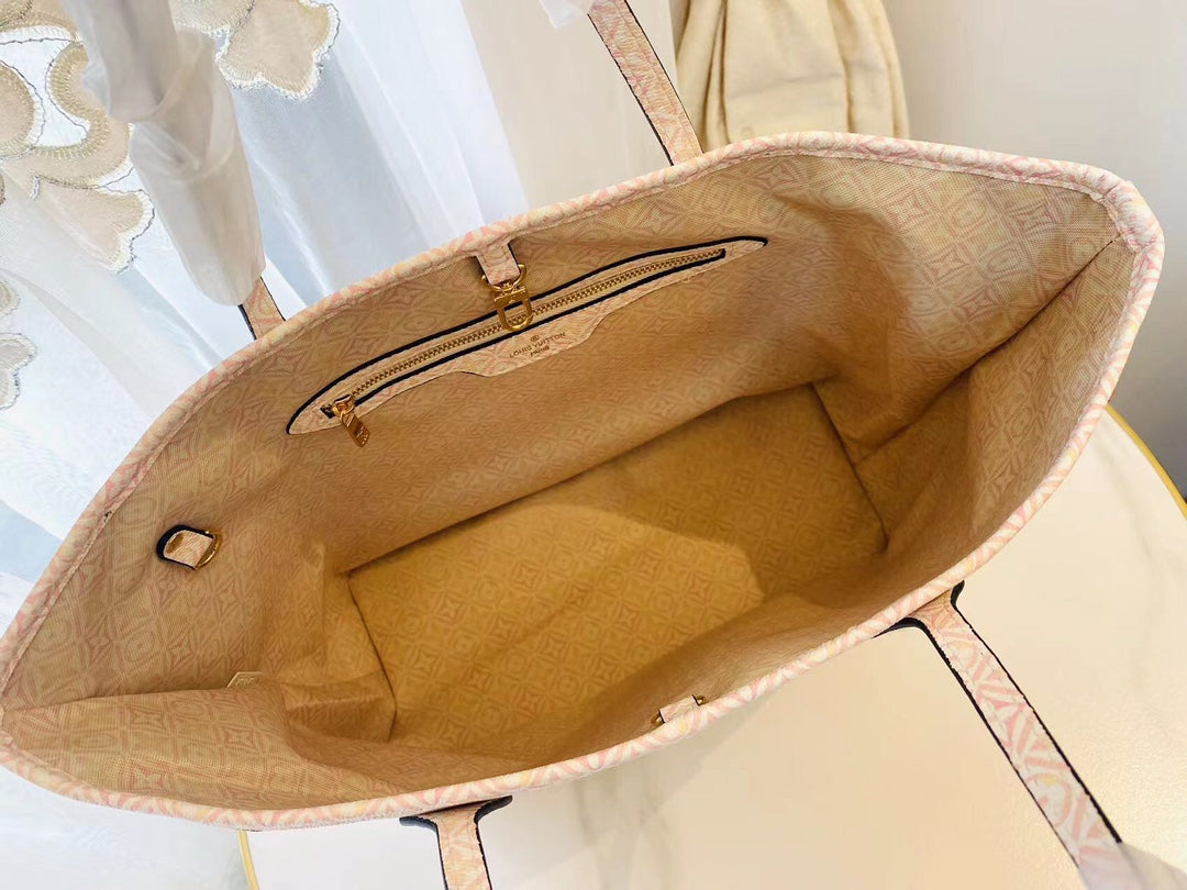 Bags- Elite Carryalls Premium Designer Shoulder Bag