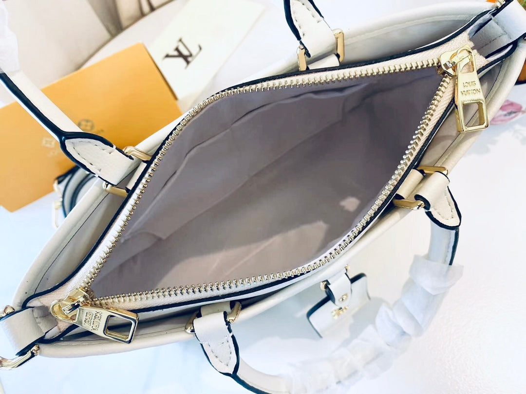 Bags- Elite Carryalls Luxury Designer Leather Handbag