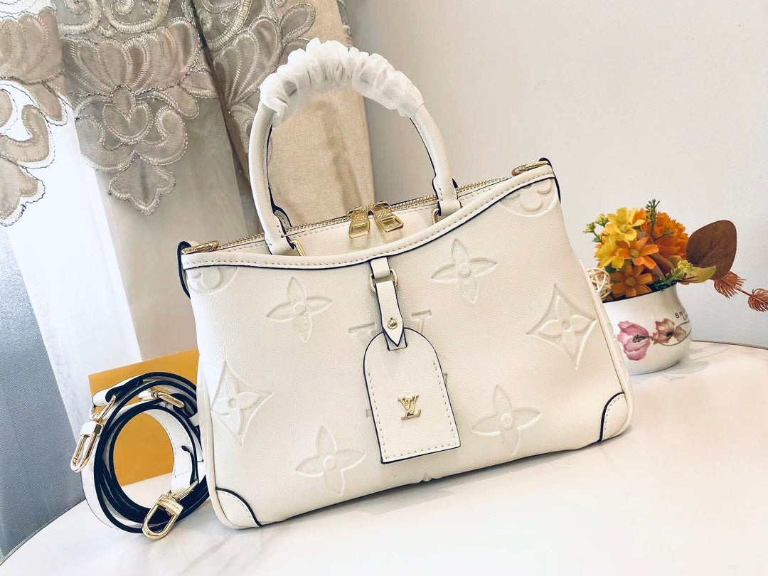 Bags- Elite Carryalls Luxury Designer Leather Handbag