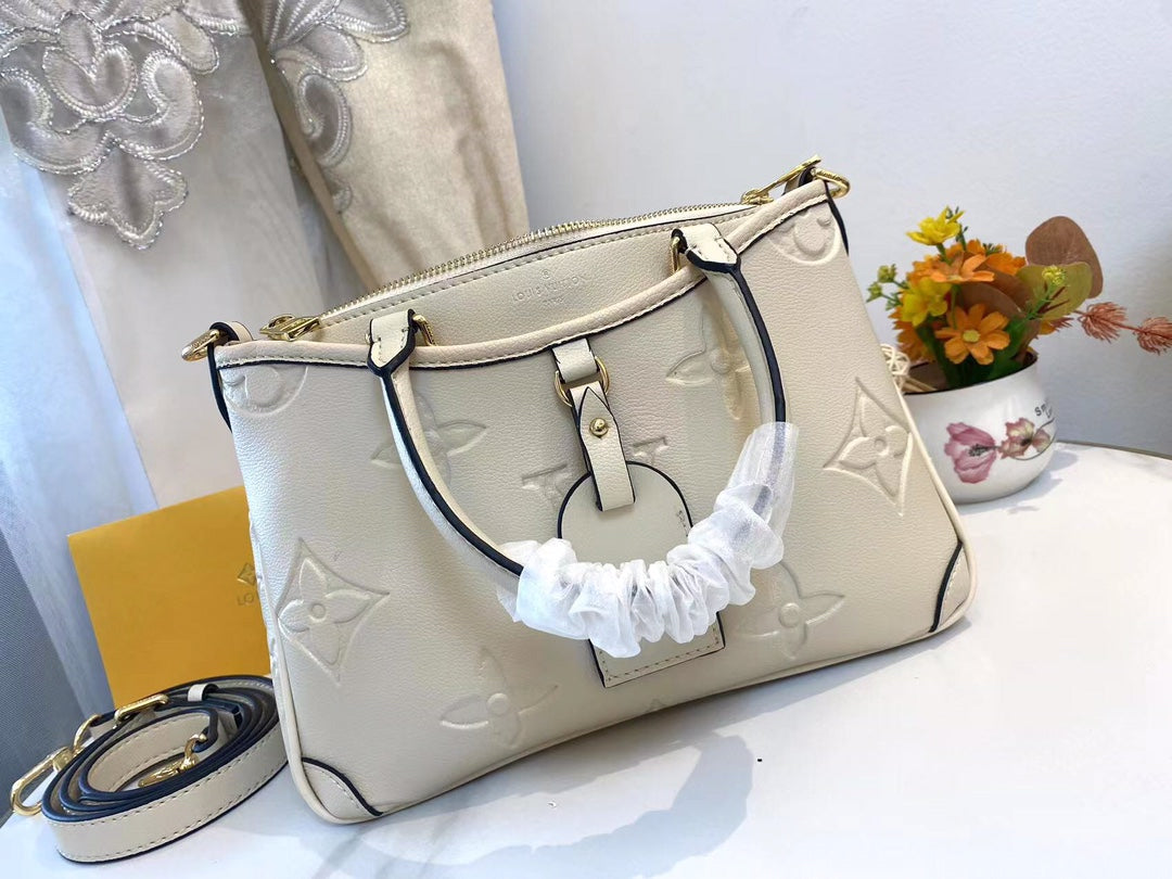 Bags- Elite Carryalls Premium Designer Shoulder Bag