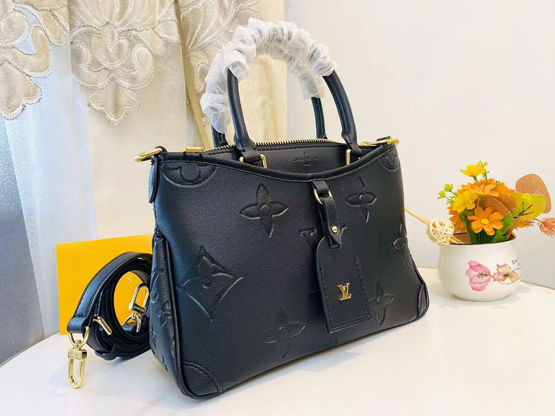 Bags- Elite Carryalls Elegant Everyday Designer Handbag