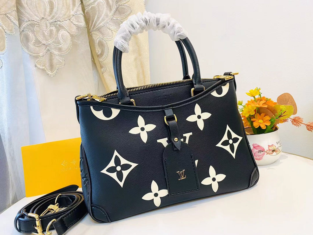 Bags- Elite Carryalls Luxury Designer Leather Handbag