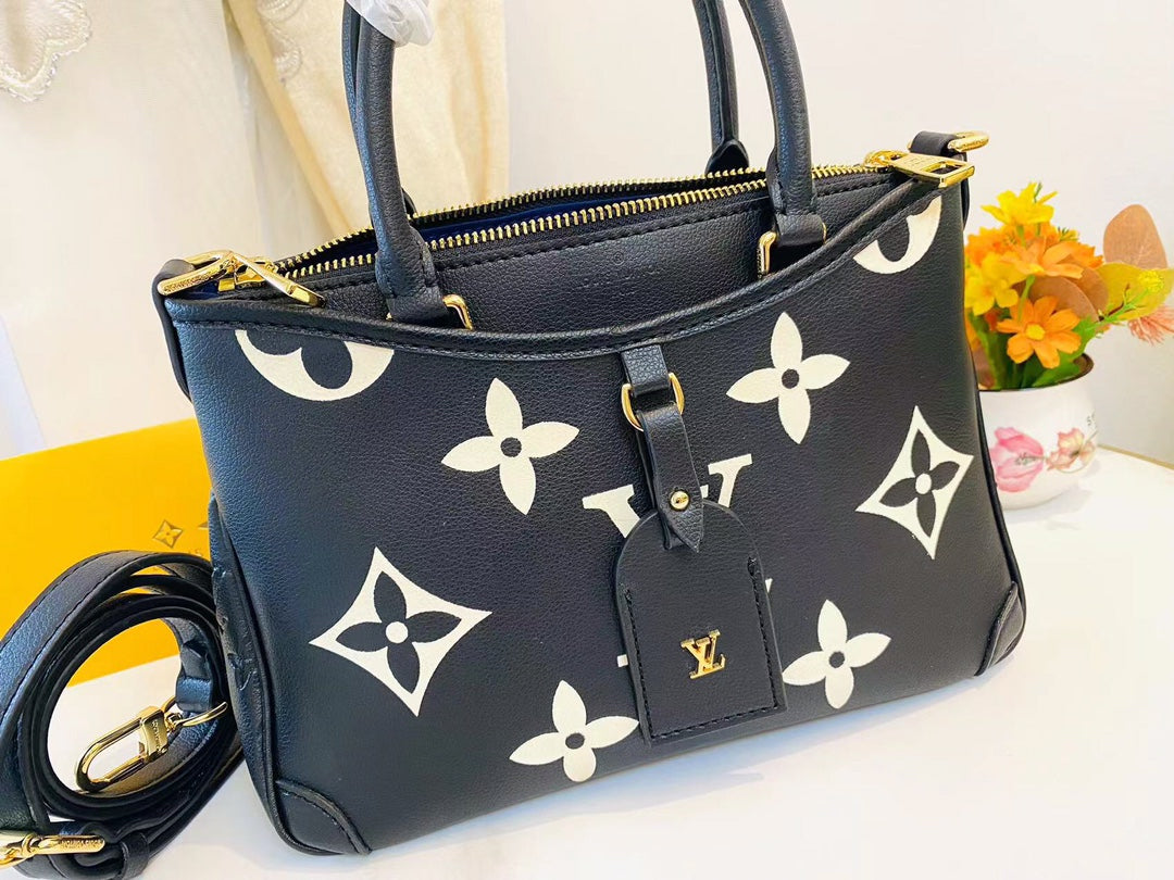 Bags- Elite Carryalls Luxury Designer Leather Handbag