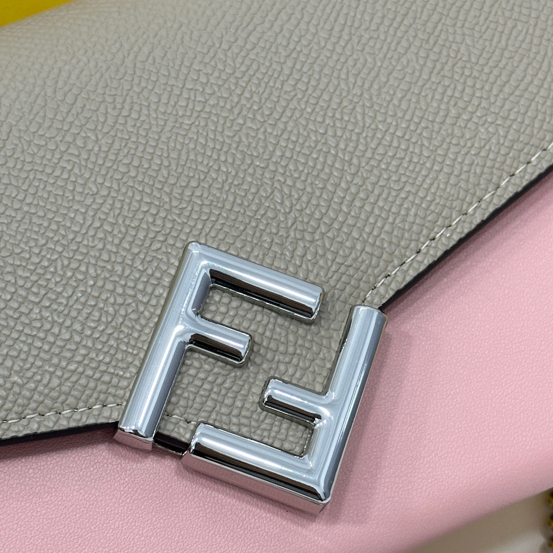 Bags- Elite Carryalls Luxury Designer Leather Handbag