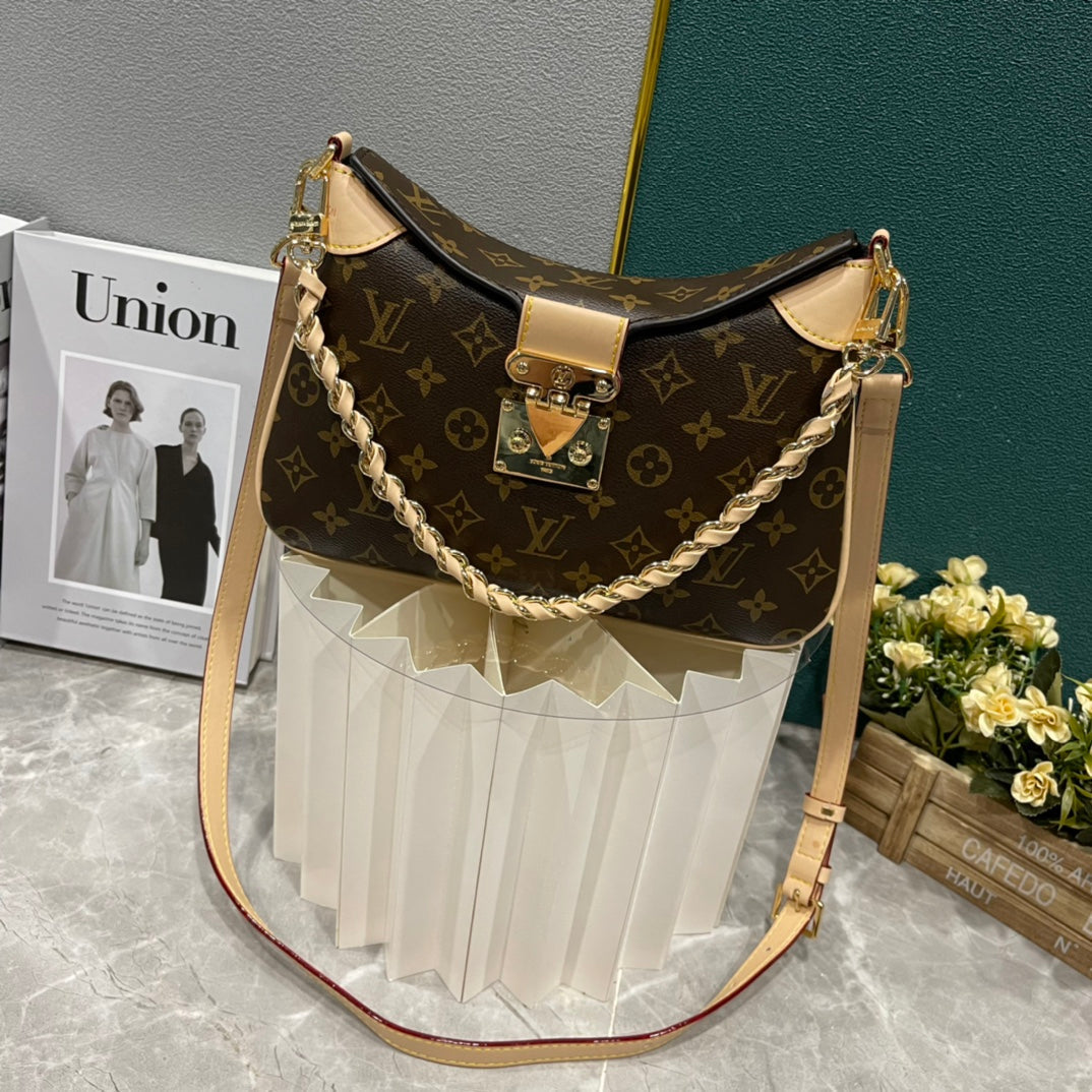 Bags- Elite Carryalls Luxury Designer Leather Handbag