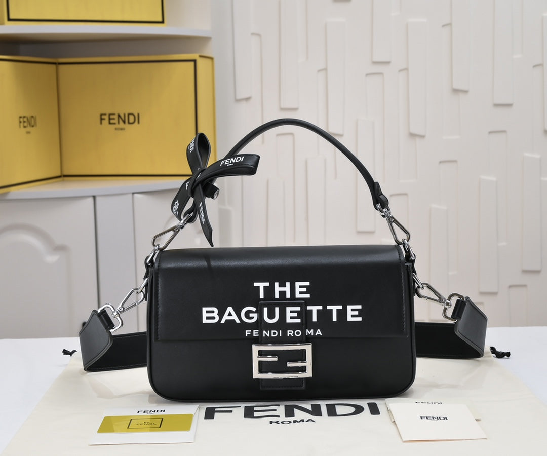 Bags- Elite Carryalls Elegant Everyday Designer Handbag