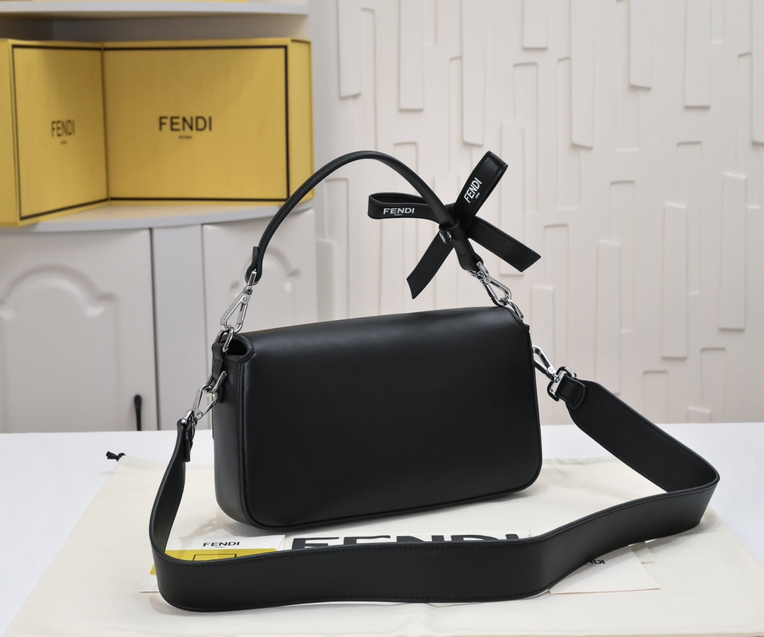 Bags- Elite Carryalls Elegant Everyday Designer Handbag