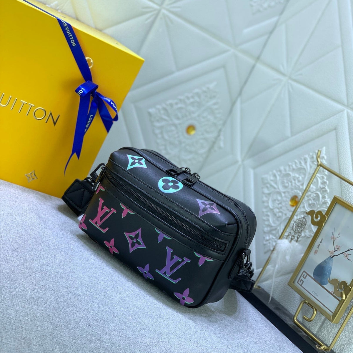 Bags- Elite Carryalls Elegant Everyday Designer Handbag