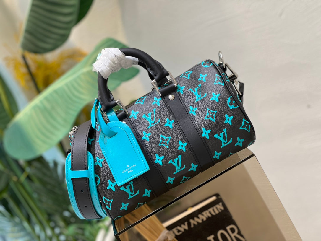 Bags- Elite Carryalls Premium Designer Shoulder Bag