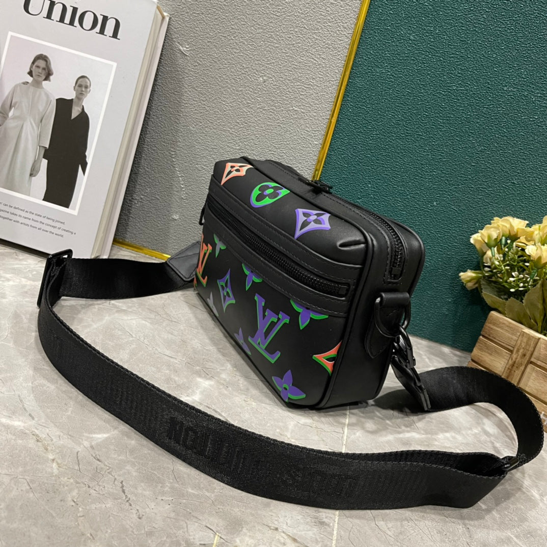 Bags- Elite Carryalls Luxury Designer Leather Handbag