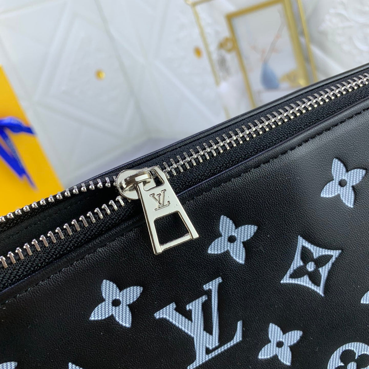 Bags- Elite Carryalls Elegant Everyday Designer Handbag