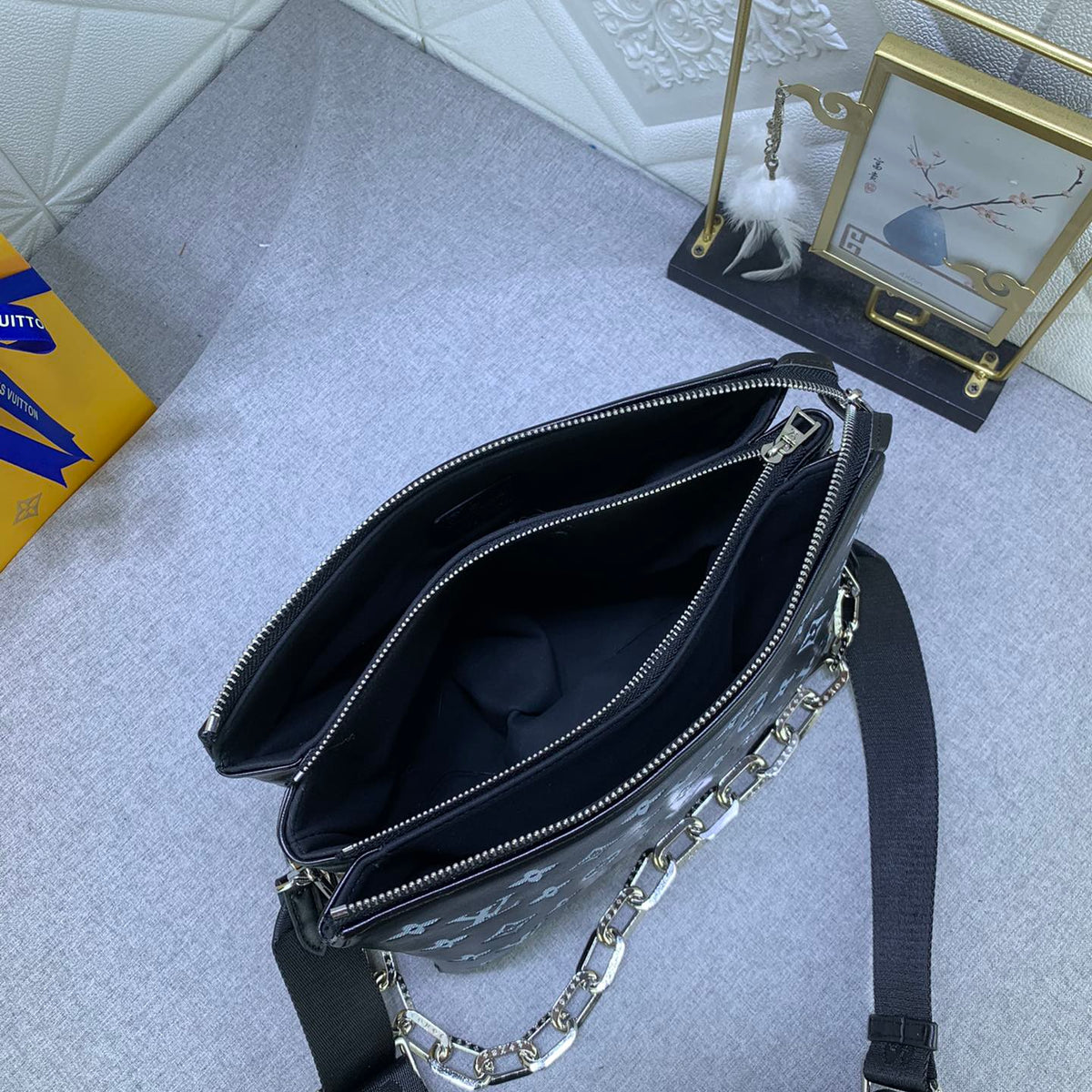 Bags- Elite Carryalls Elegant Everyday Designer Handbag