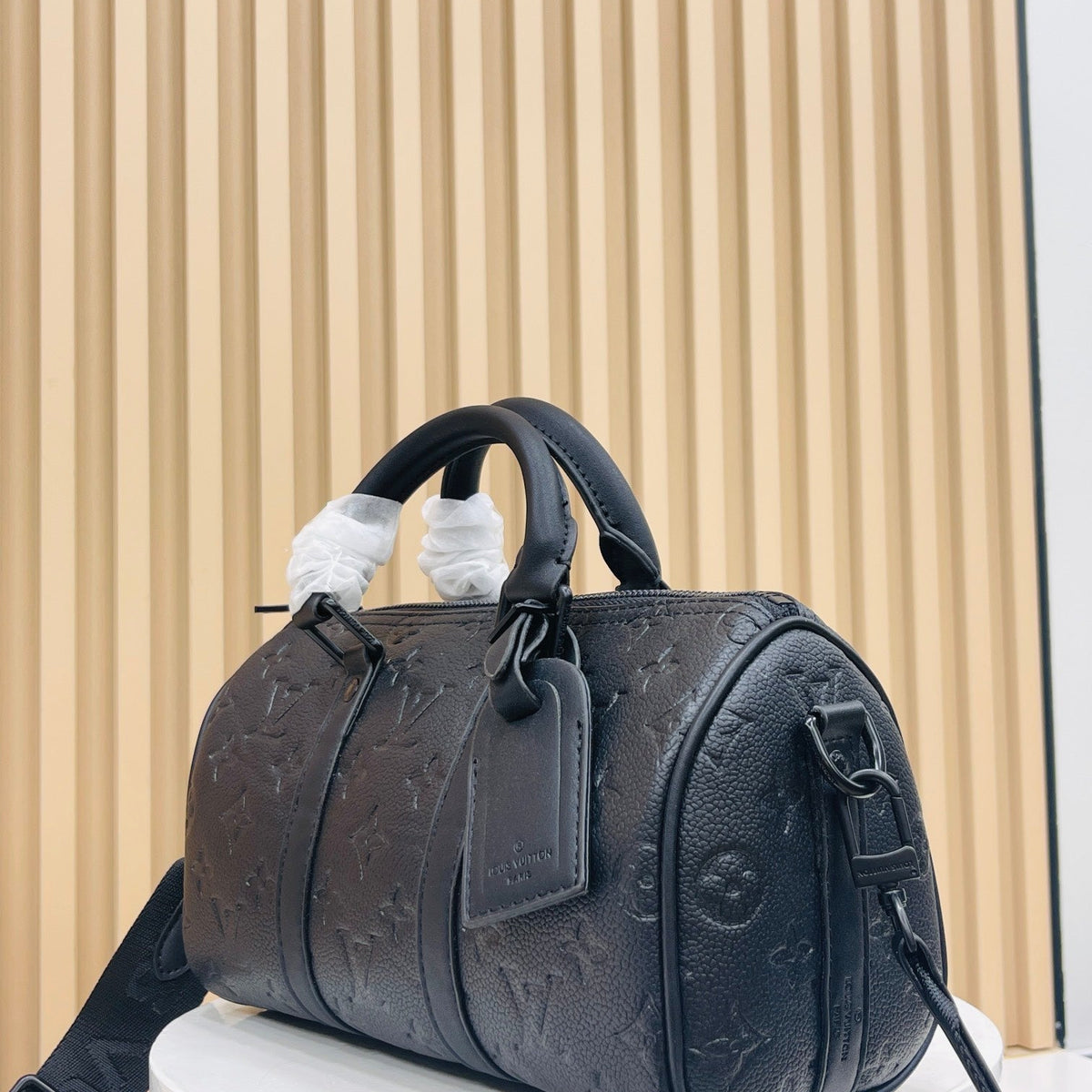 Bags- Elite Carryalls Luxury Designer Leather Handbag