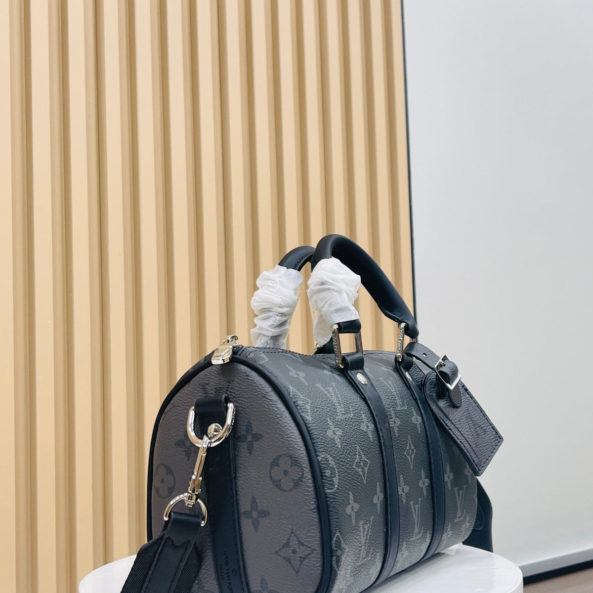 Bags- Elite Carryalls Elegant Everyday Designer Handbag