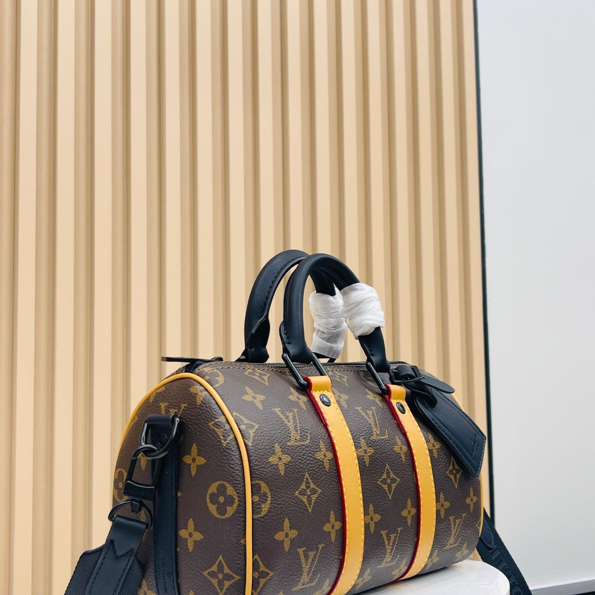 Bags- Elite Carryalls Premium Designer Shoulder Bag