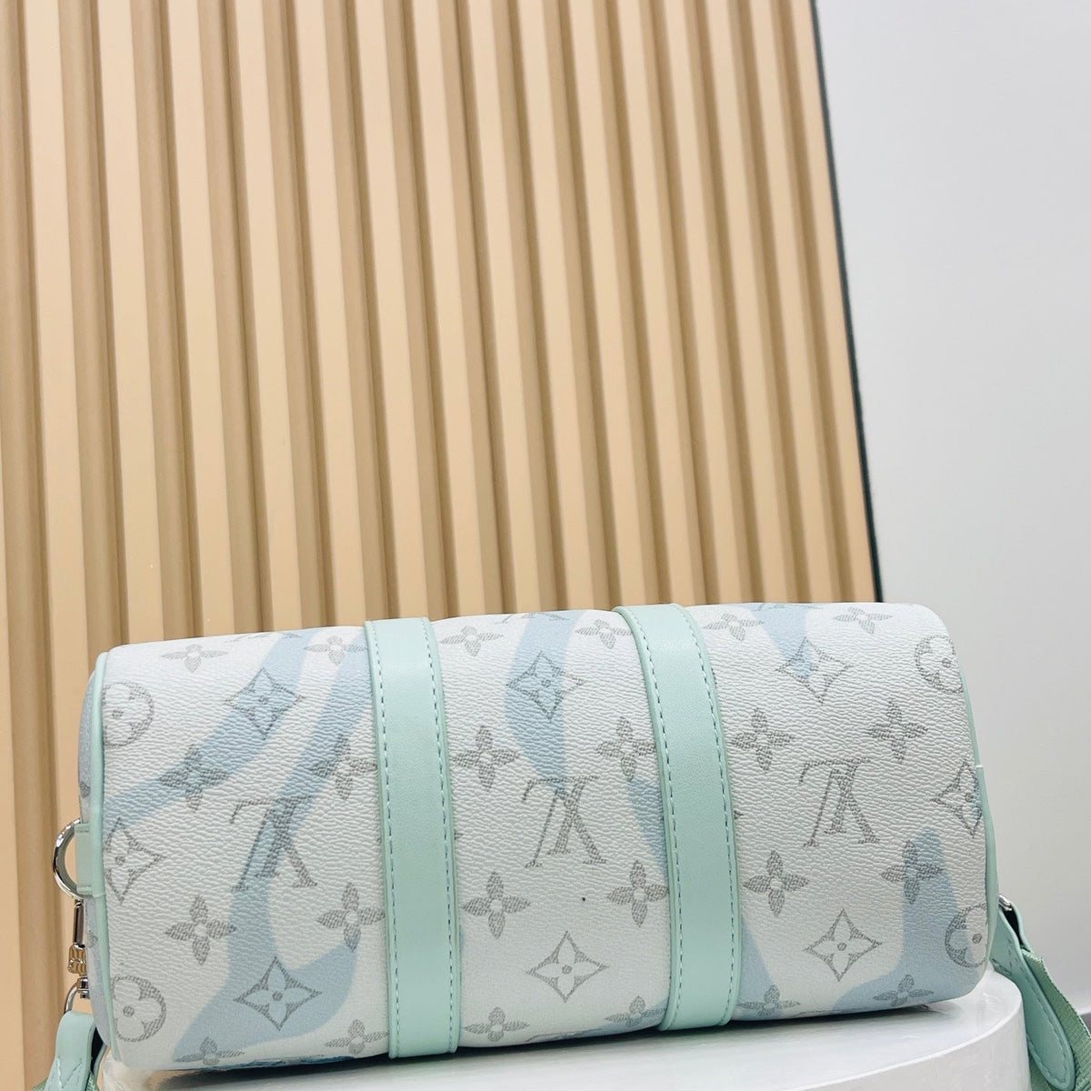 Bags- Elite Carryalls Premium Designer Shoulder Bag