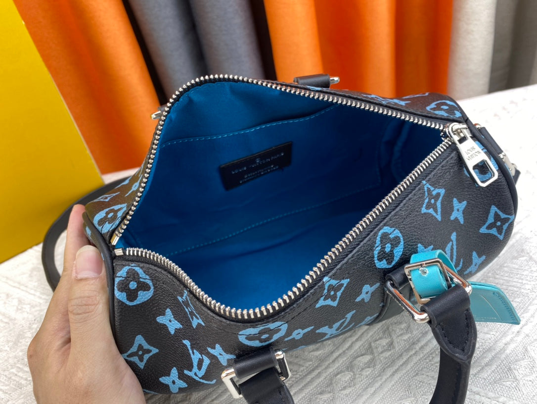 Bags- Elite Carryalls Premium Designer Shoulder Bag