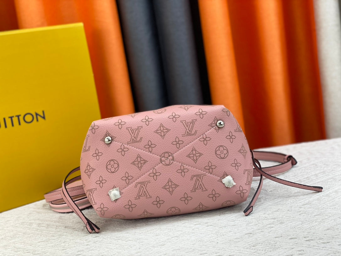 Bags- Elite Carryalls Elegant Everyday Designer Handbag
