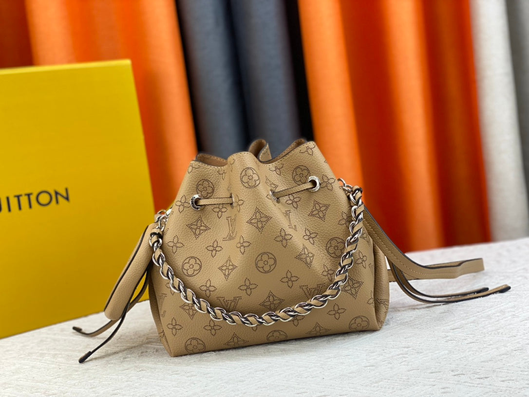 Bags- Elite Carryalls Elegant Everyday Designer Handbag