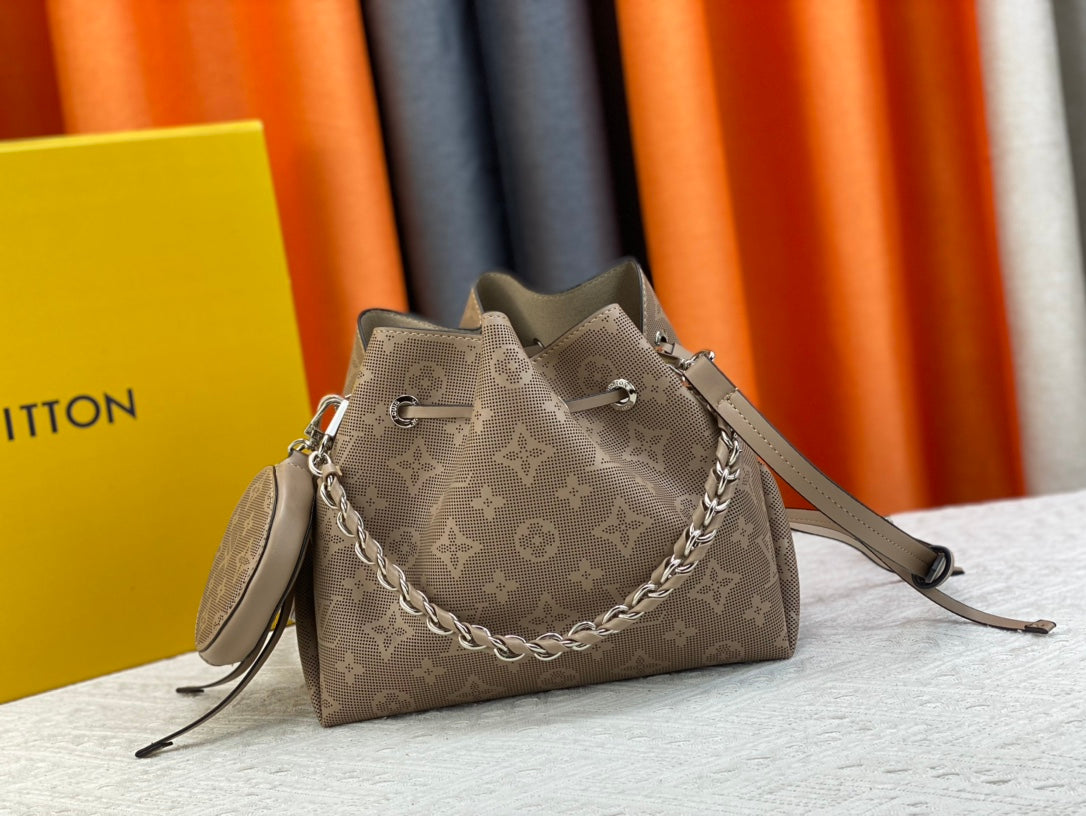 Bags- Elite Carryalls Elegant Everyday Designer Handbag
