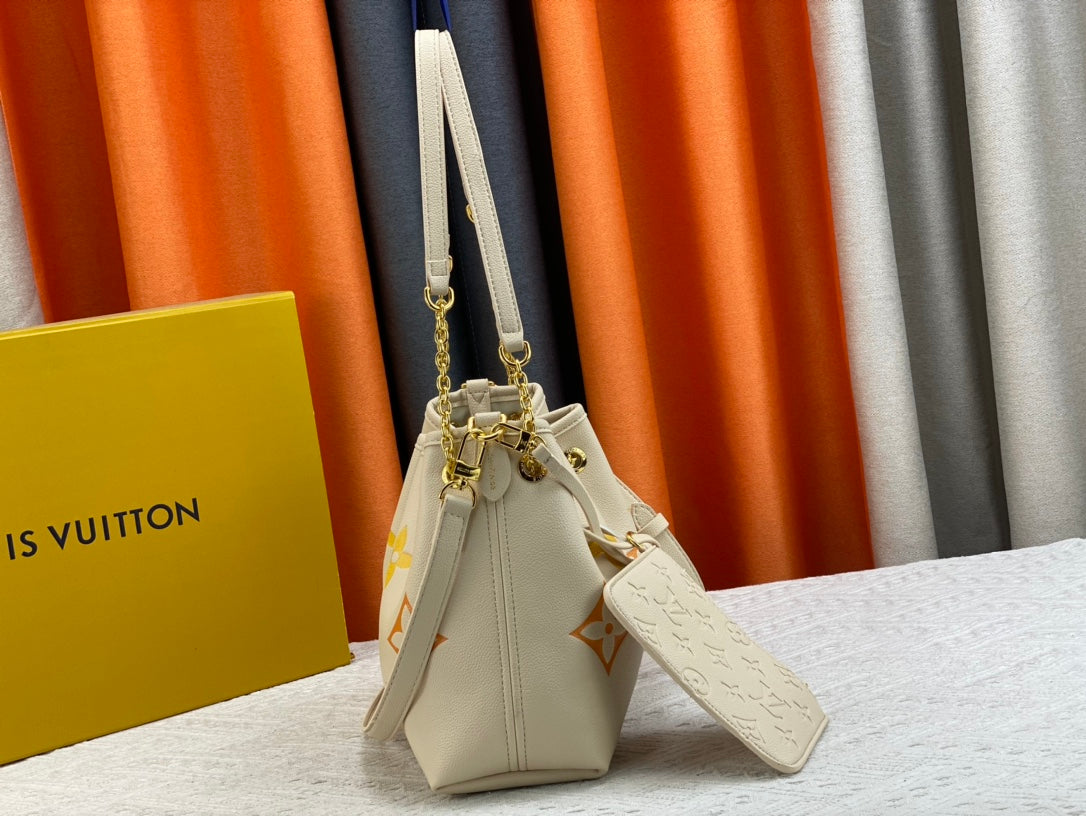 Bags- Elite Carryalls Elegant Everyday Designer Handbag