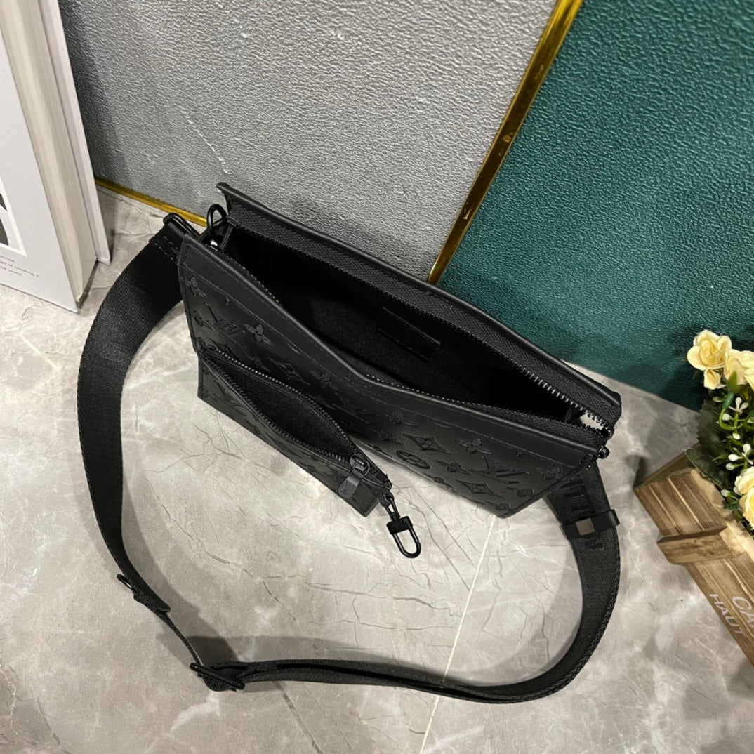 Bags- Elite Carryalls Luxury Designer Leather Handbag