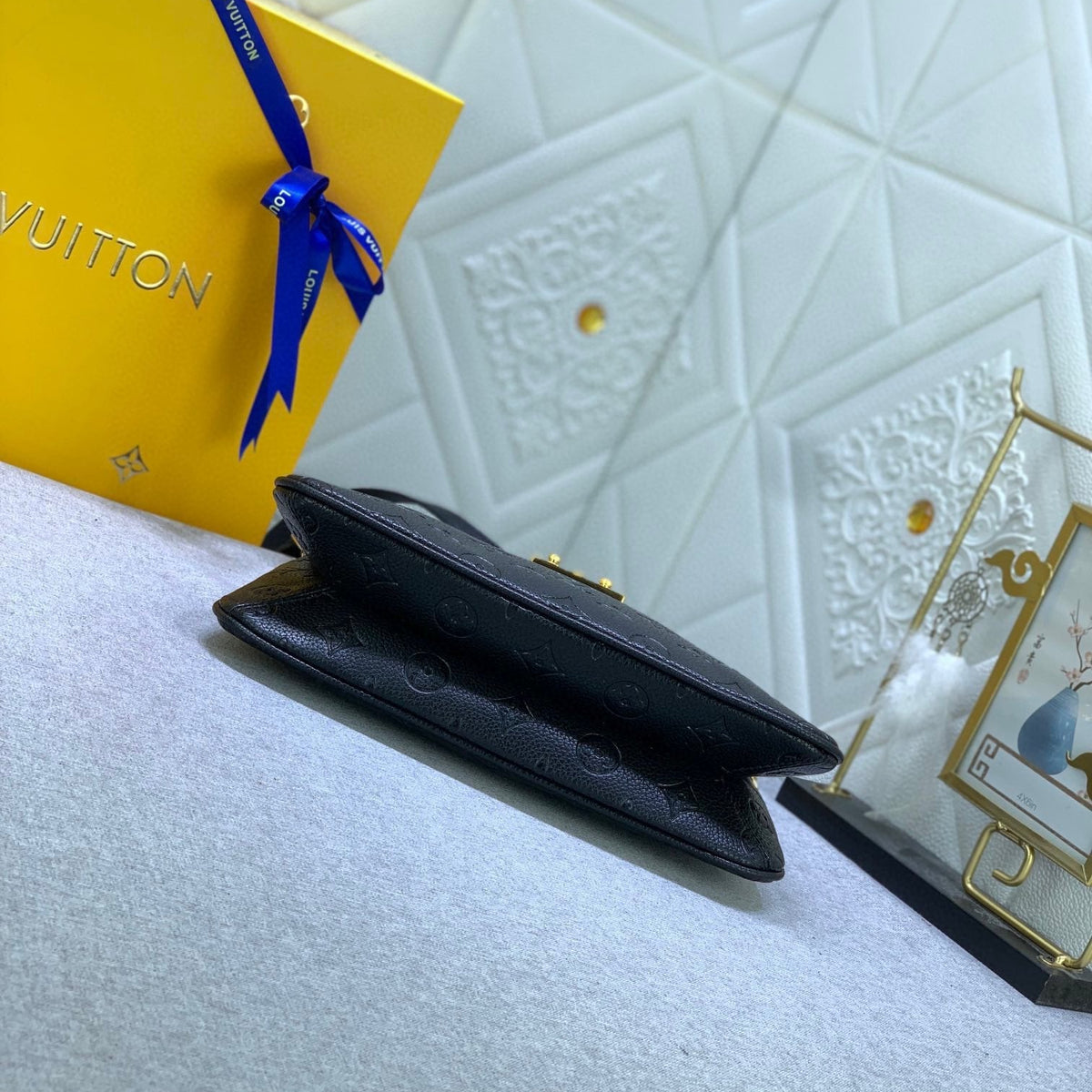 Bags- Elite Carryalls Luxury Designer Leather Handbag