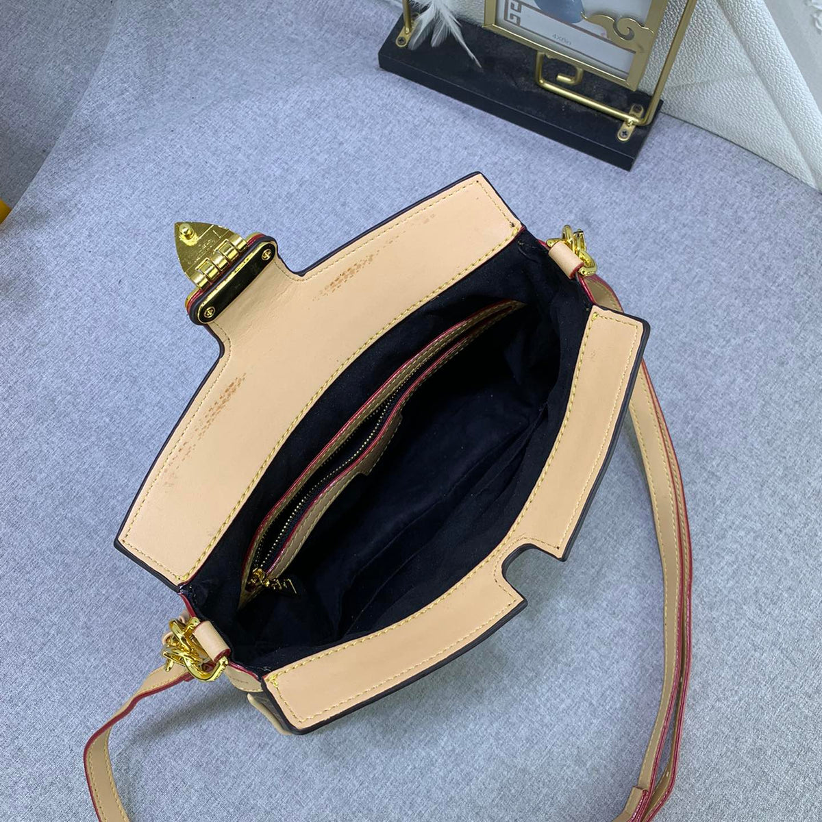 Bags- Elite Carryalls Luxury Designer Leather Handbag