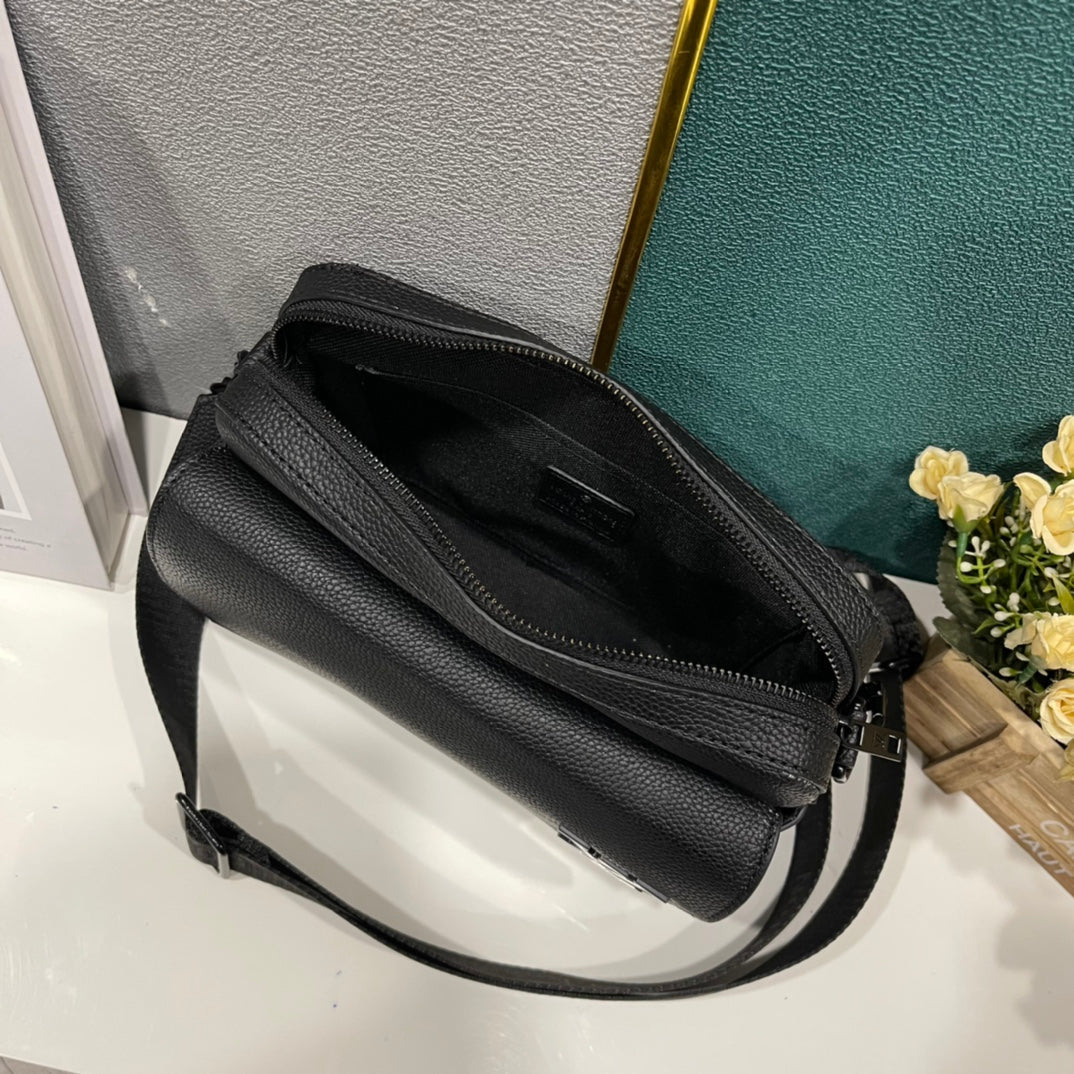 Bags- Elite Carryalls Luxury Designer Leather Handbag