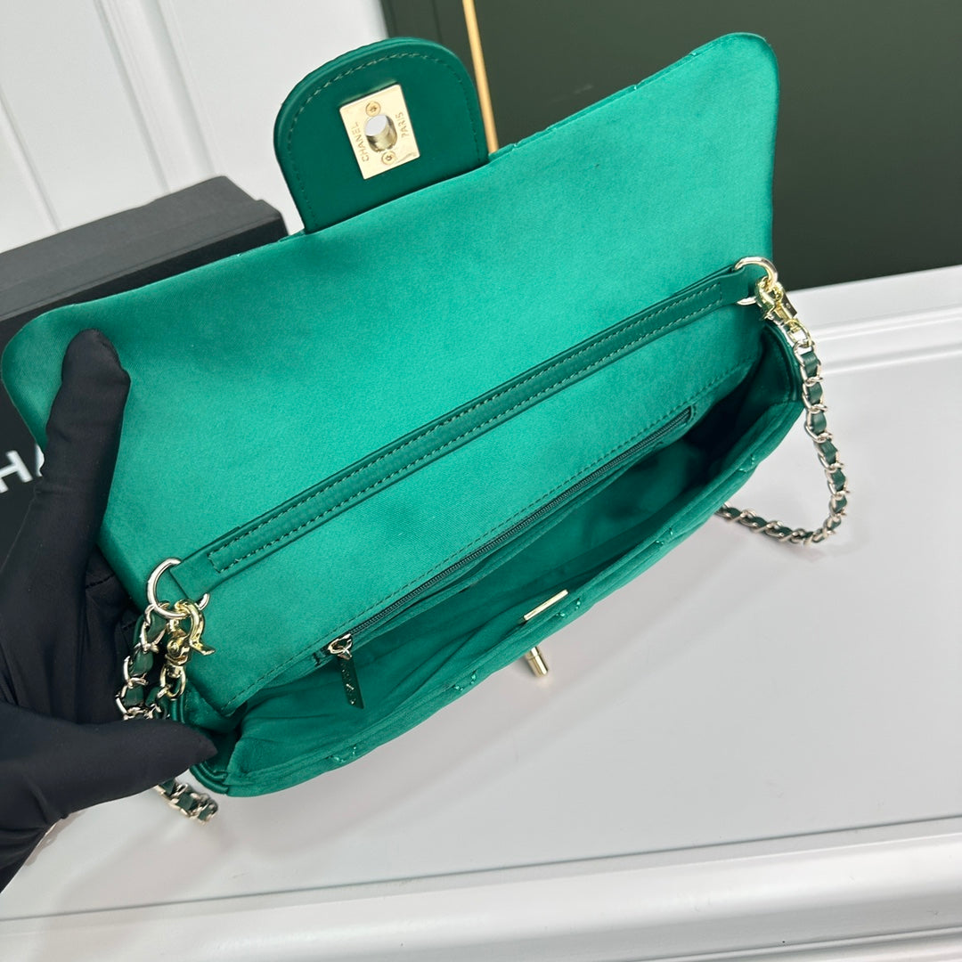 Bags- Elite Carryalls Premium Designer Shoulder Bag